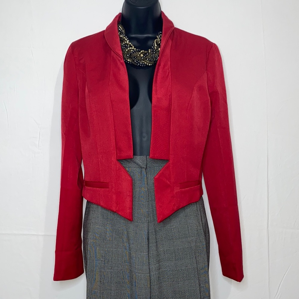 Lovposh Crop Blazer with Lace on back (NWT)